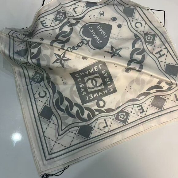 Chanel White CC Logo Silk Scarf 90cm - Picture 2 of 6